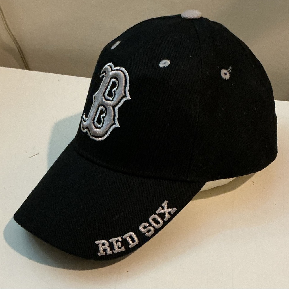 Black Red Sox hat